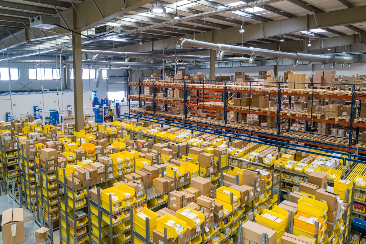 Operación de distribución y surtido comercial